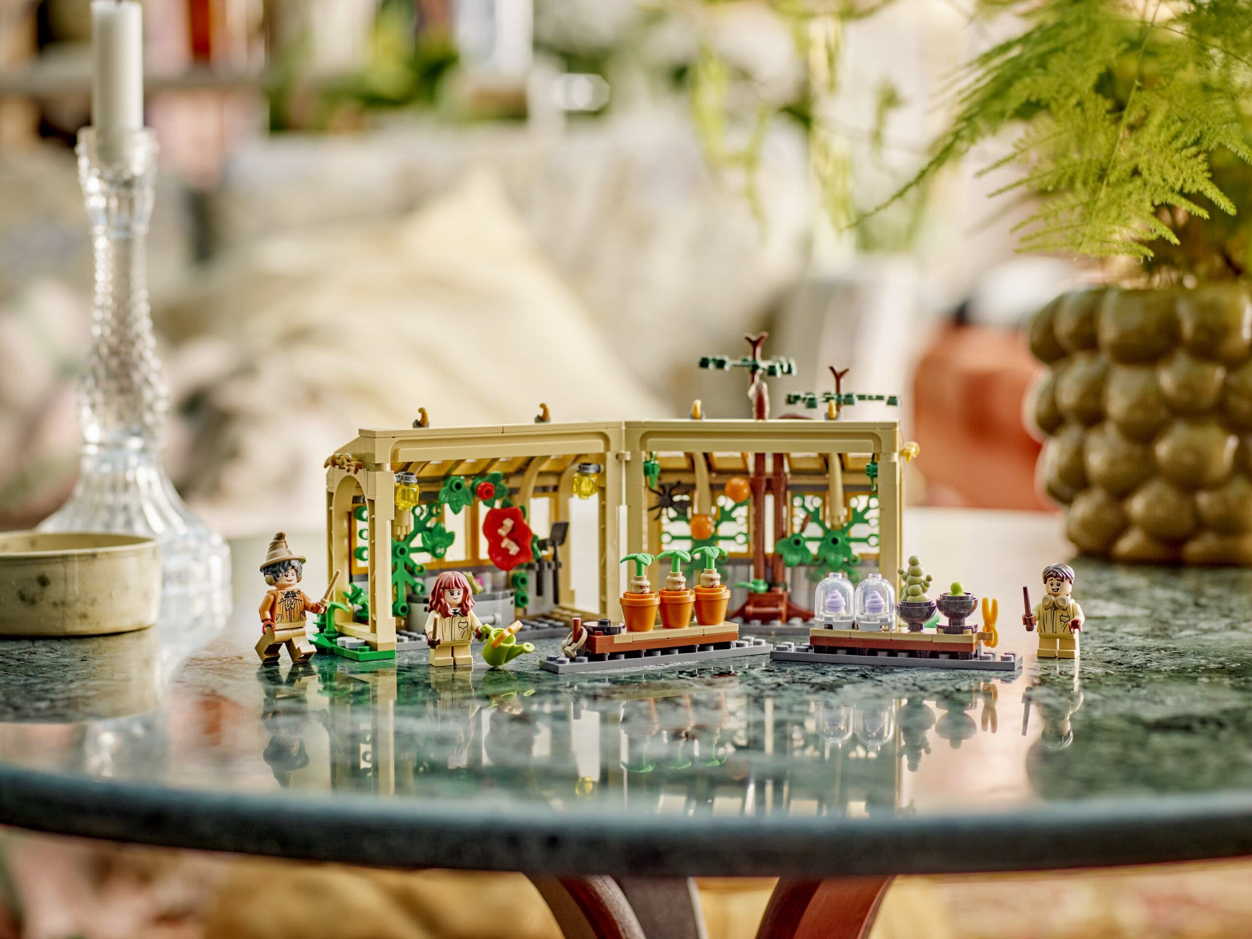 LEGO-Harry-Potter-2025-herbology