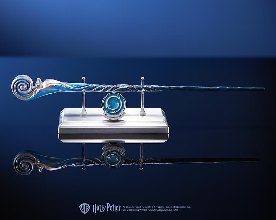 CP-noble-collection-celebration-wand-patronus-birthday-web-landscape