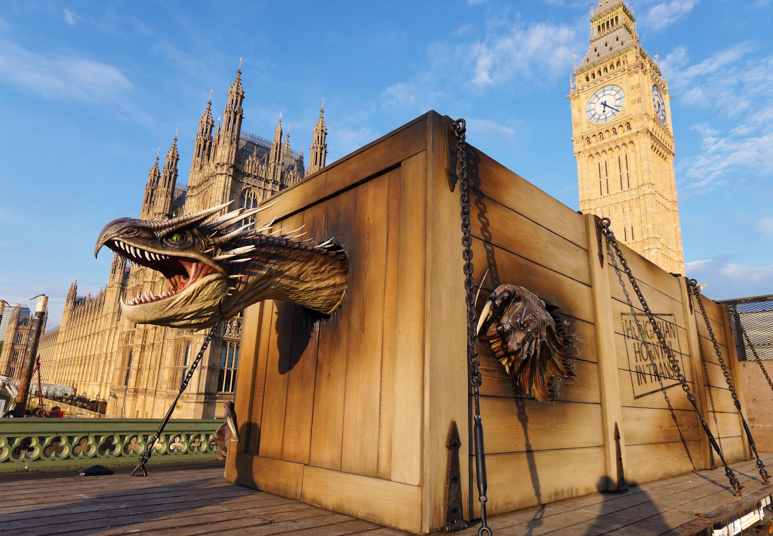 WBSTL-dragon-stunt-hero-v2