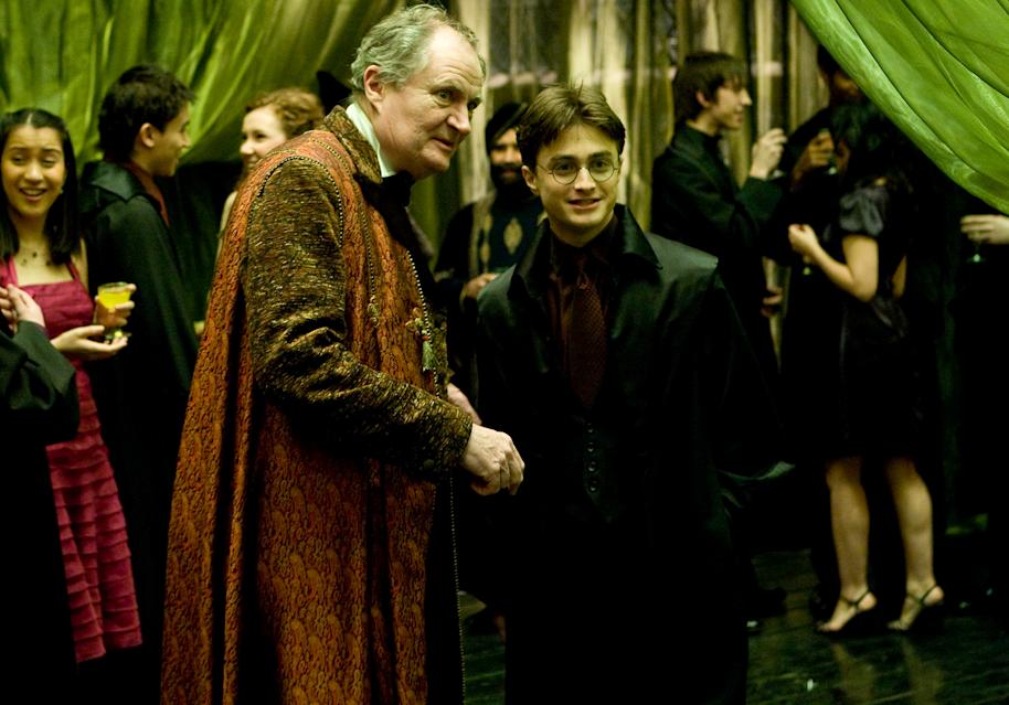 WB-HP-F6-half-blood-prince-slughorn-harry-christmas-party